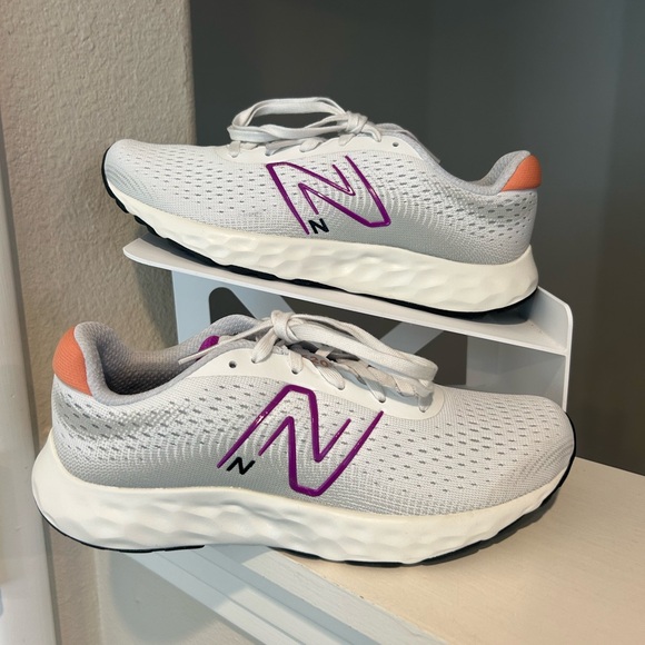 New Balance Shoes - New Balance 520v8 Women's Size 8B White Grey Purple Running Shoes W520RG8